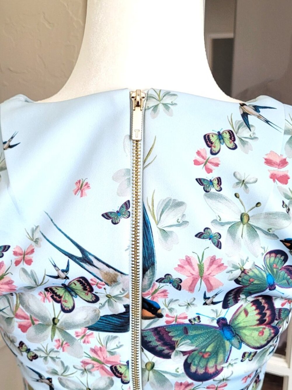 Ted Baker London Tiha Enchantment Dress NWOT - Picture 5 of 7